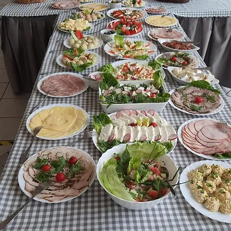 Bed & Breakfast Damroka 4*