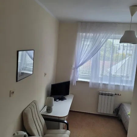 Bed & Breakfast Damroka 4*