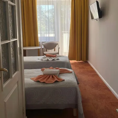 Damroka Couette-café 4*
