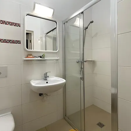 Damroka Frühstückspension 4*