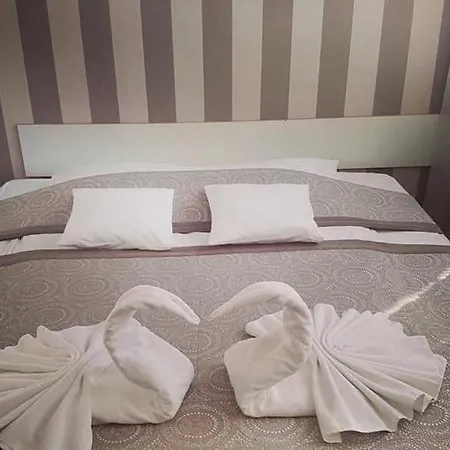 Bed & Breakfast Damroka