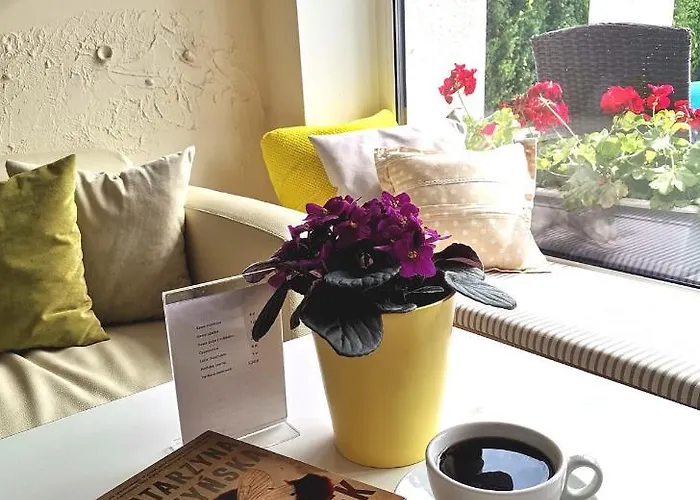 Damroka Nocleg ze śniadaniem 4*