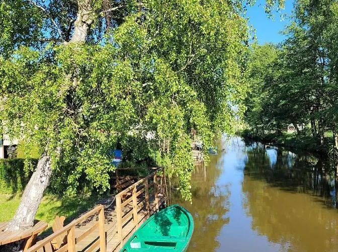 Damroka Nocleg ze śniadaniem 4*