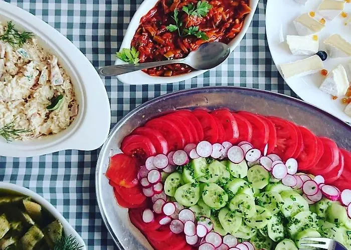 Damroka לינה וארוחת בוקר 4*